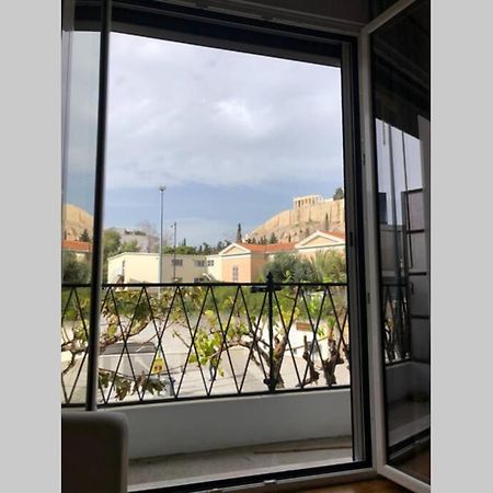 Acropolis View Huge Apartment - Centrally Located Атина Екстериор снимка