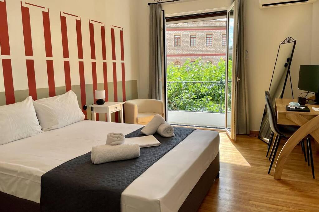 Acropolis View Huge Apartment - Centrally Located Атина Екстериор снимка