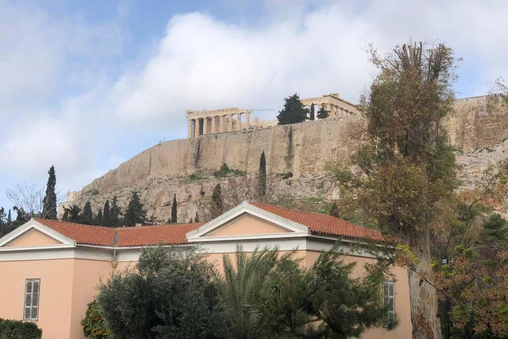 Acropolis View Huge Apartment - Centrally Located Атина Екстериор снимка