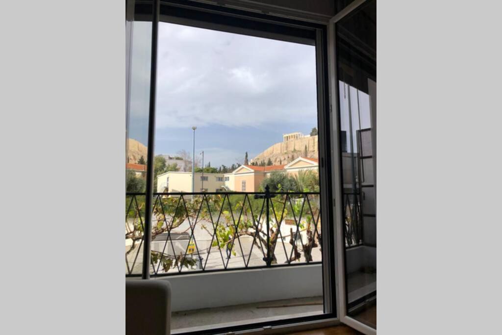Acropolis View Huge Apartment - Centrally Located Атина Екстериор снимка